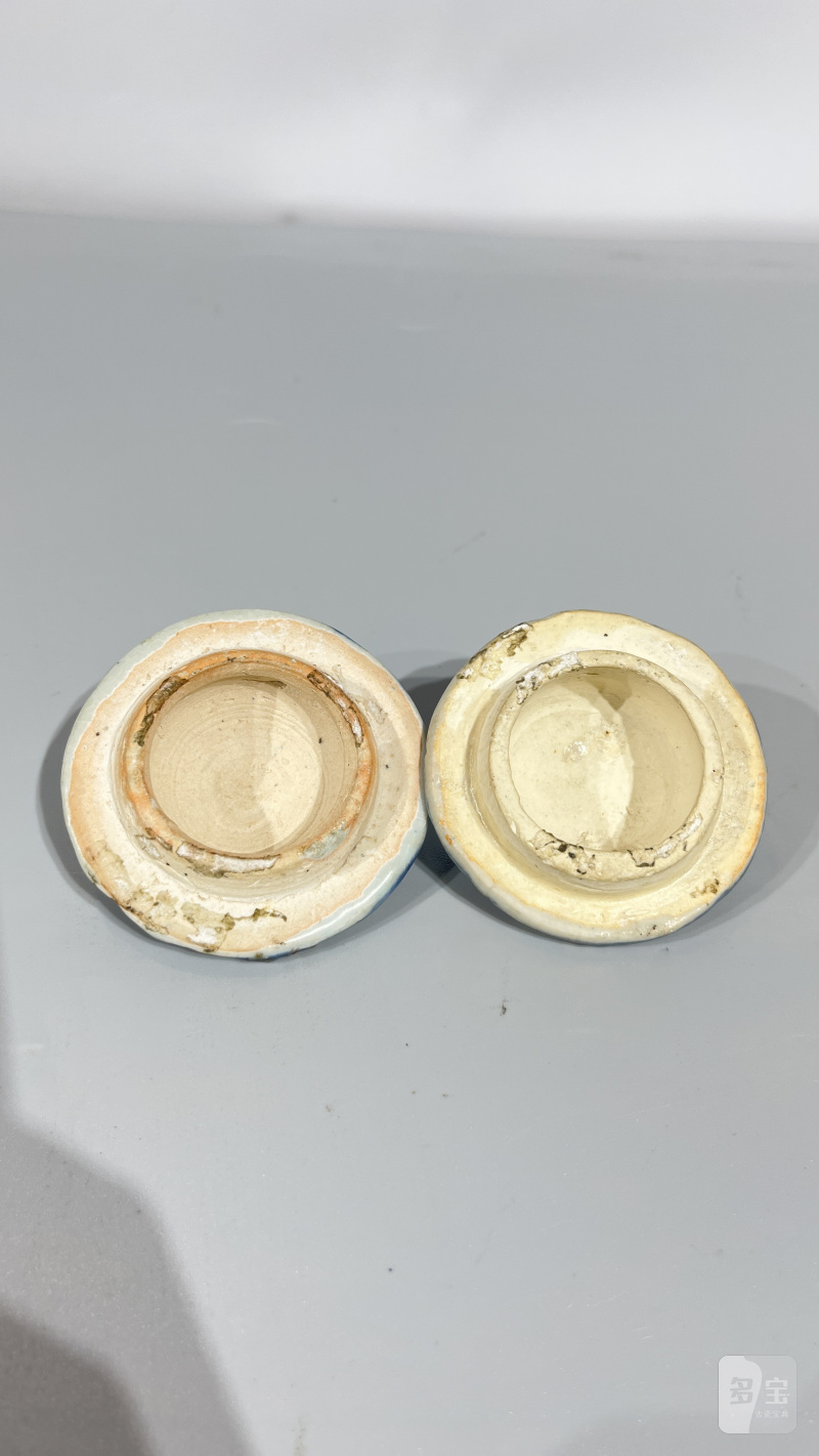 明中期 青花鱼纹、莲花纹盖罐（一组） - 图7